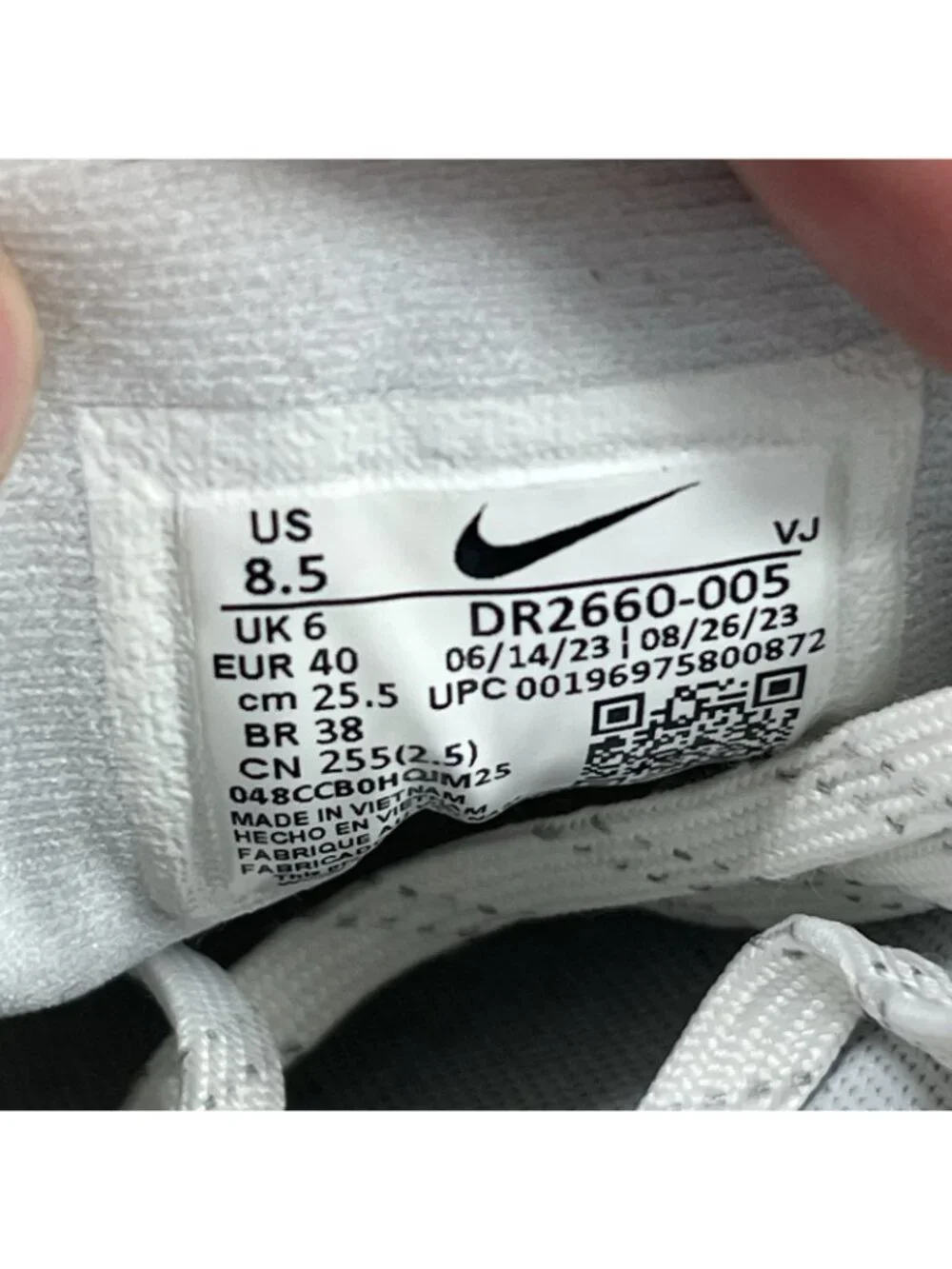 Nike ZoomX Invincible Run 3 Women's Size 8.5 Grey Running Shoes DR2660 005